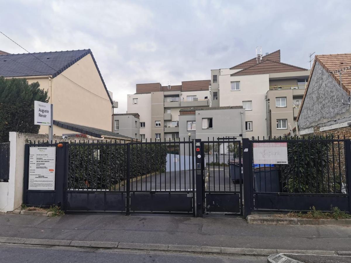 Logerthine Bezons Apartment Luaran gambar