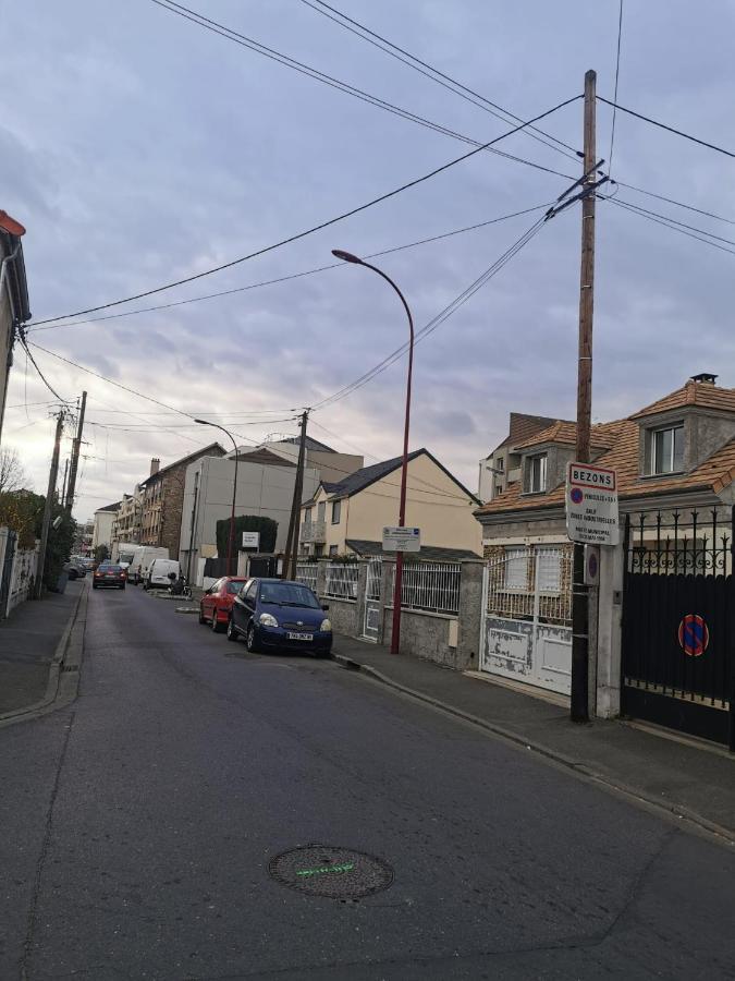 Logerthine Bezons Apartment Luaran gambar
